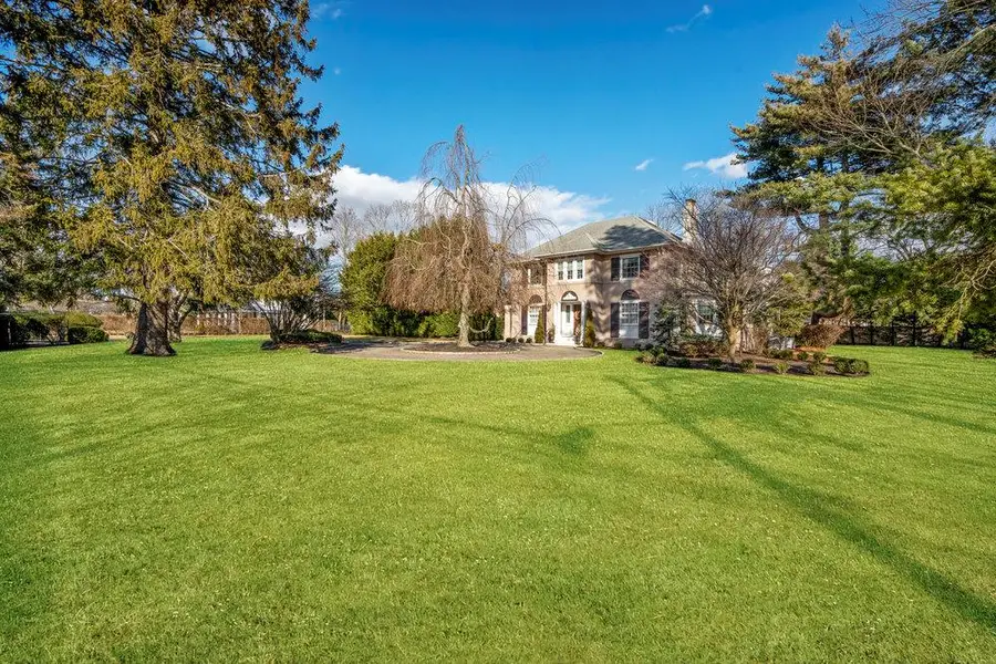 99 Handsome Avenue, Sayville, NY 11782 - Image #3