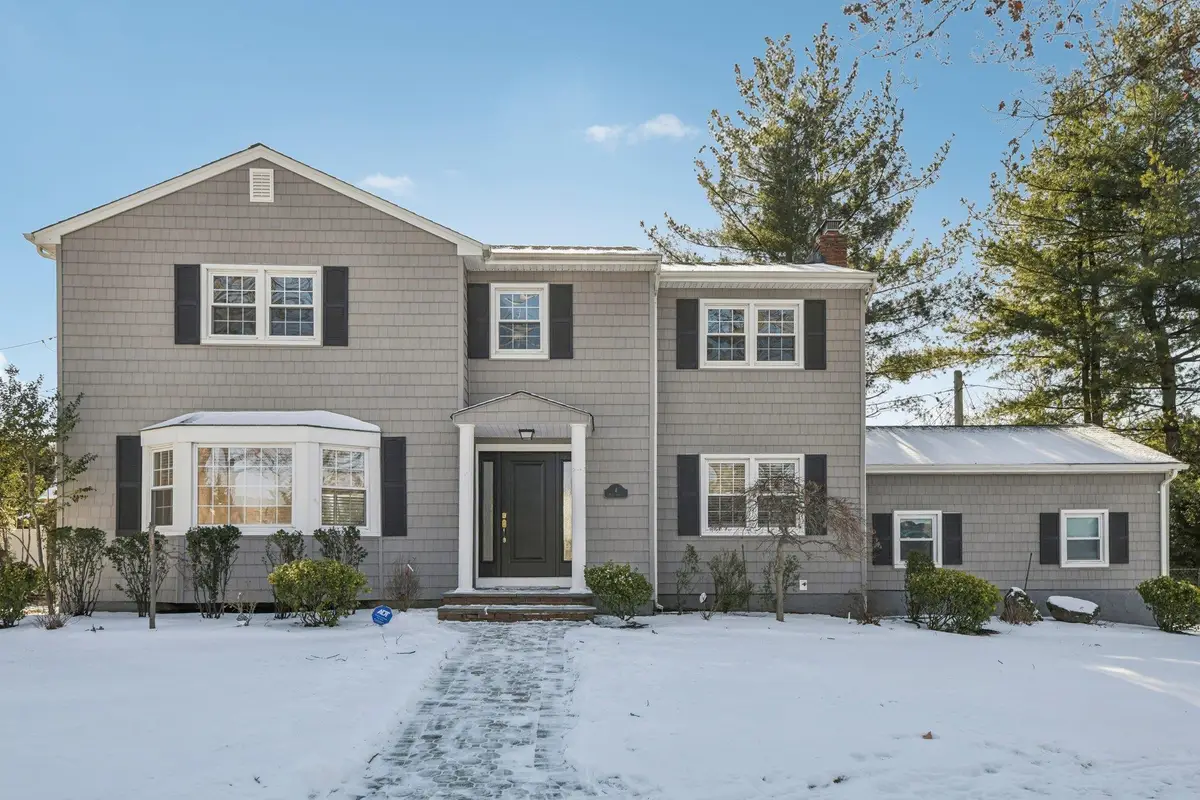 4 Main Avenue, Garden City, NY 11530 - Image #1