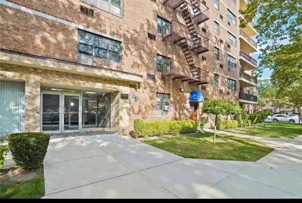 153-25 88th Street #5H, Howard Beach, NY 11414