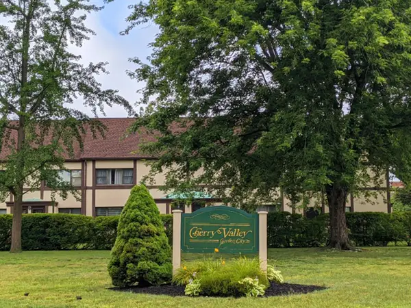 129 Fifteenth Street #B2, Garden City, NY 11530