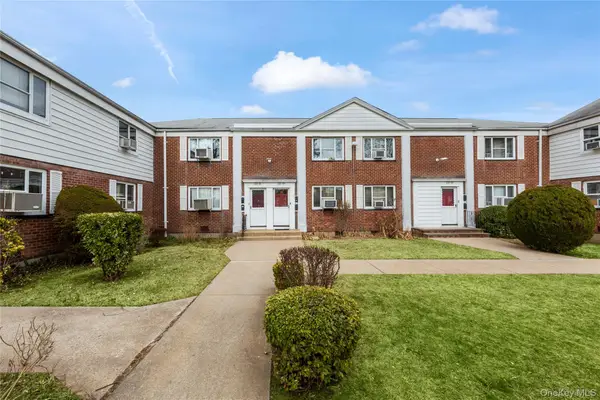 221-31 Braddock Avenue #UPPER, Queens Village, NY 11427