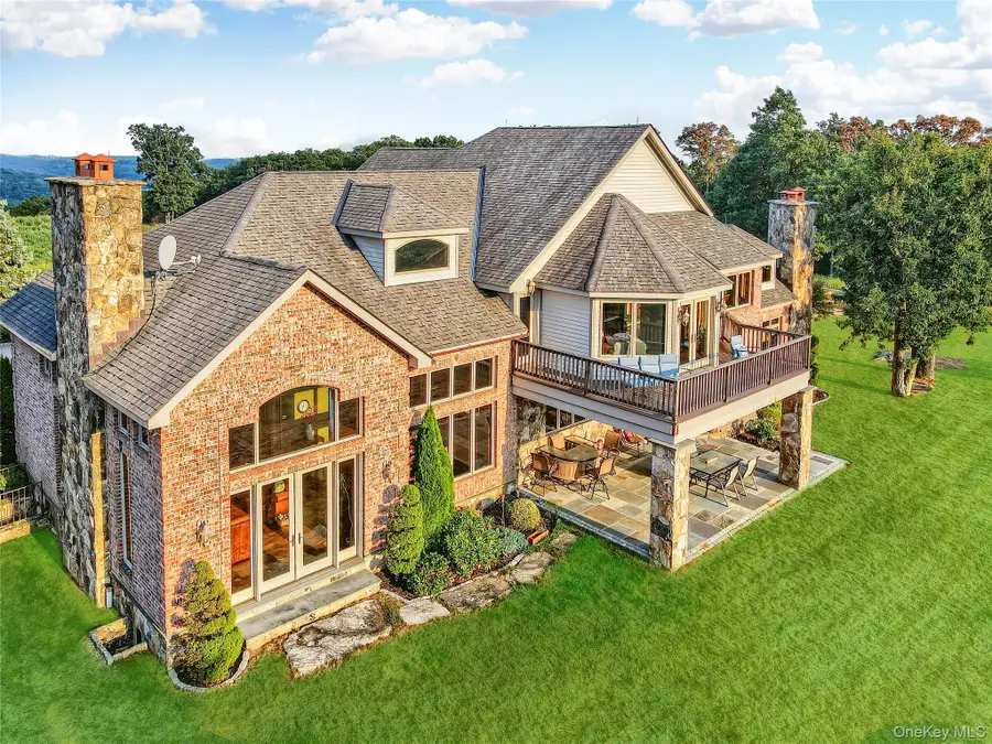 1135 Williams Drive, Shrub Oak, NY 10588 - Image #2