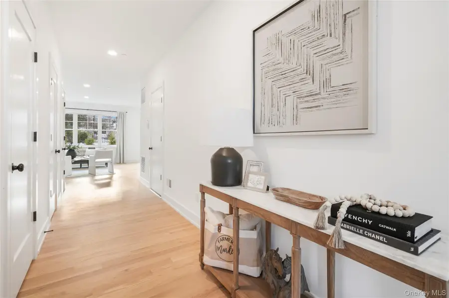 2040 Crompond Road #14, Yorktown Heights, NY 10598 - Image #2