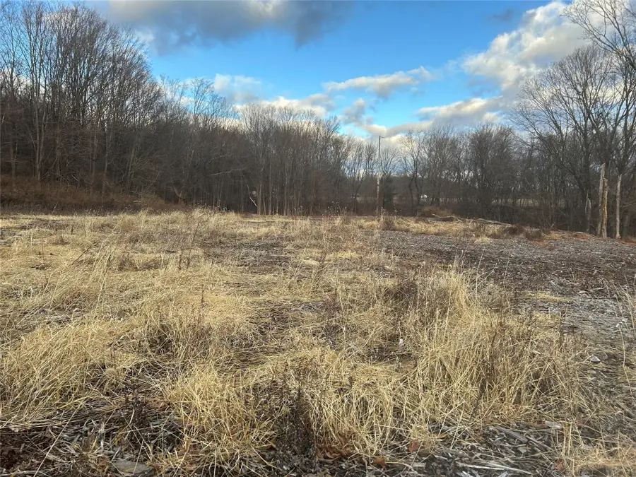 100 Ten Acre Lane (barret), Brewster, NY  - Image #2