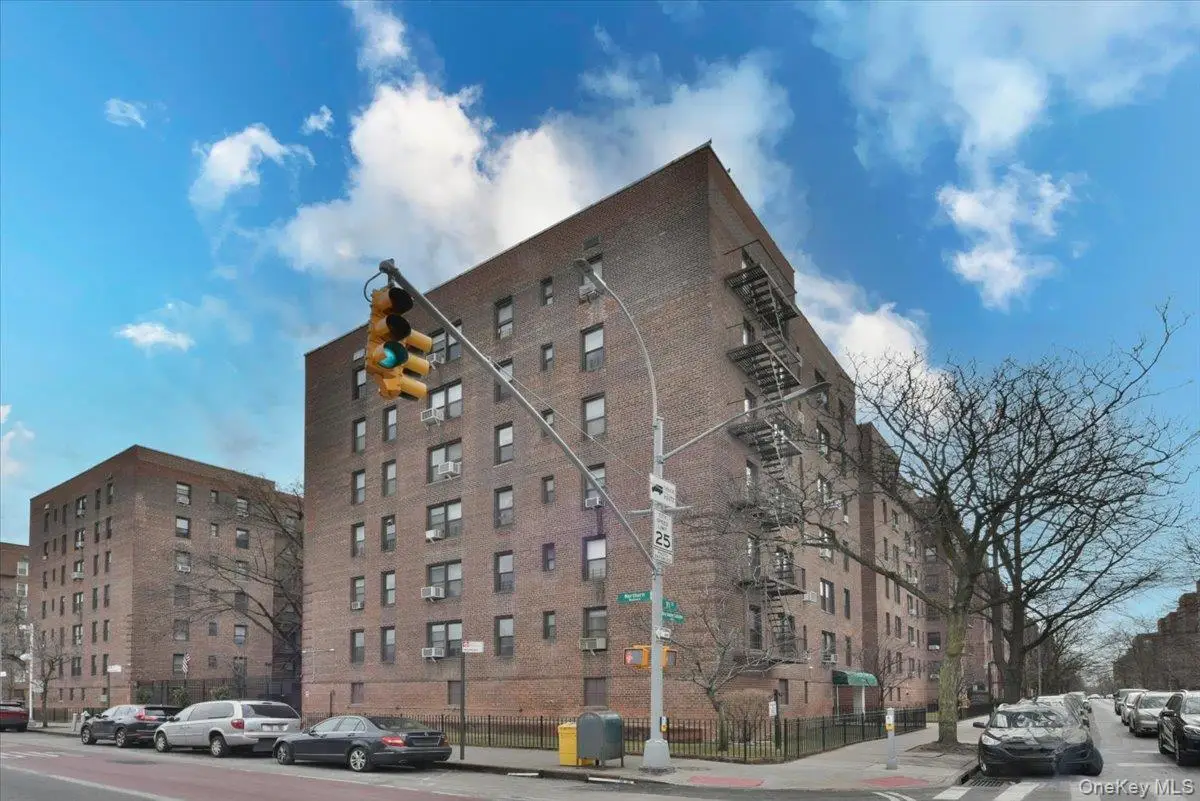 33-07 91 Street #5H, Jackson Heights, NY 11372 - Image #1