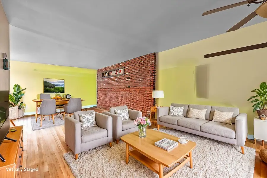 975 Little Neck Avenue, North Bellmore, NY 11710 - Image #2