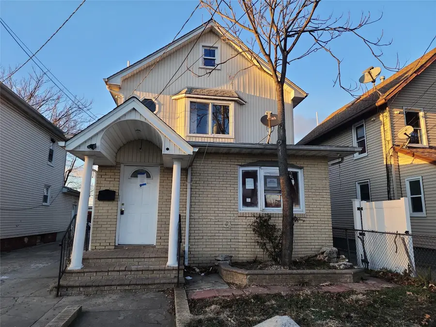 79 Grove Street, Hempstead, NY 11550 - Image #2