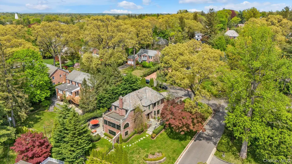 183 Mill Spring Road, Manhasset, NY 11030 - Image #1