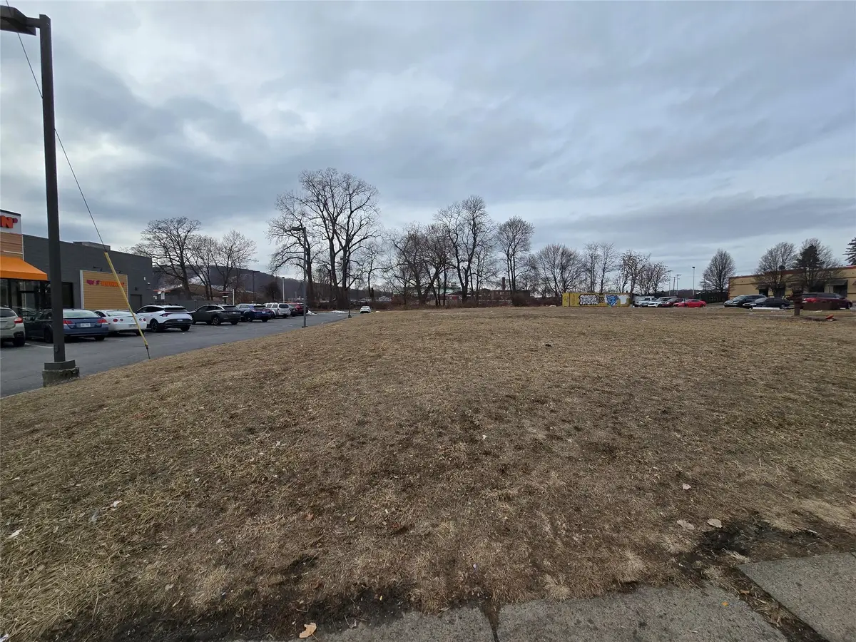 102 S Robinson Avenue, Newburgh, NY 12550 - Image #1