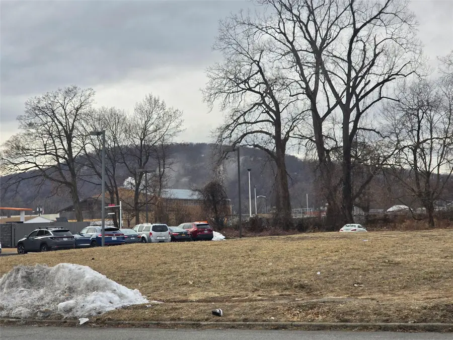 102 S Robinson Avenue, Newburgh, NY 12550 - Image #3