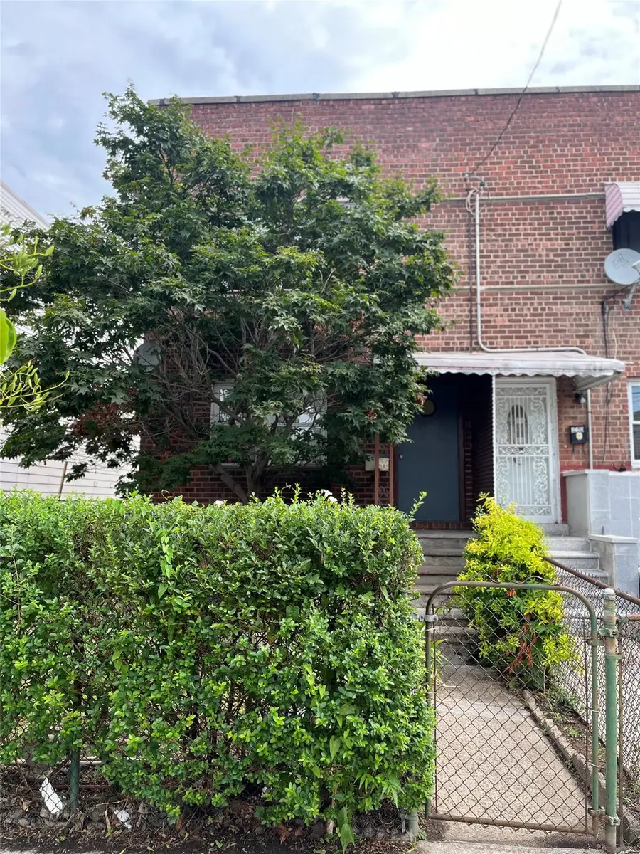 1221 E 223rd Street, Bronx, NY 10466 - Image #2