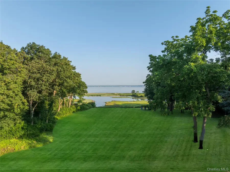 10 Lands End Road, Locust Valley, NY 11560 - #2