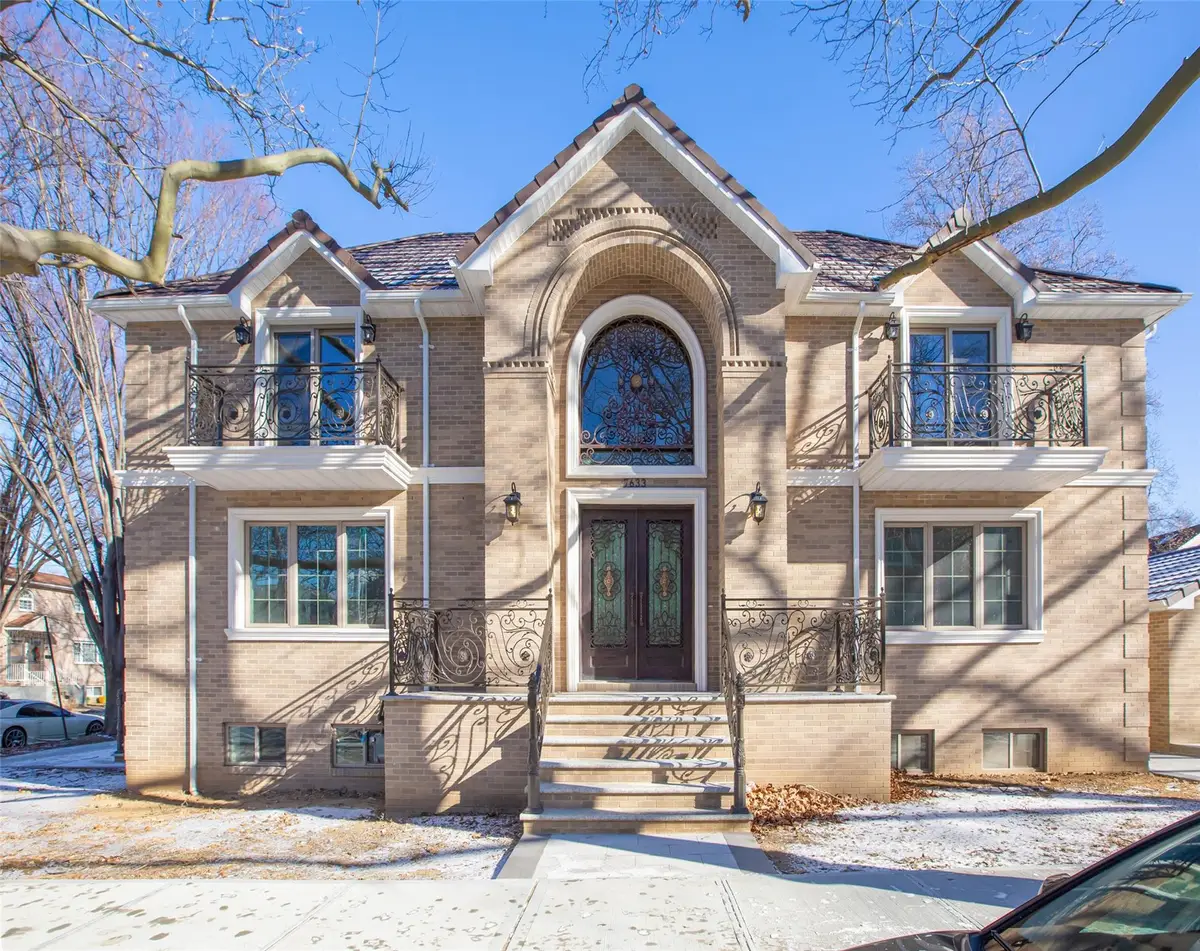 76-33 160th Street, Fresh Meadows, NY 11366 - Image #1