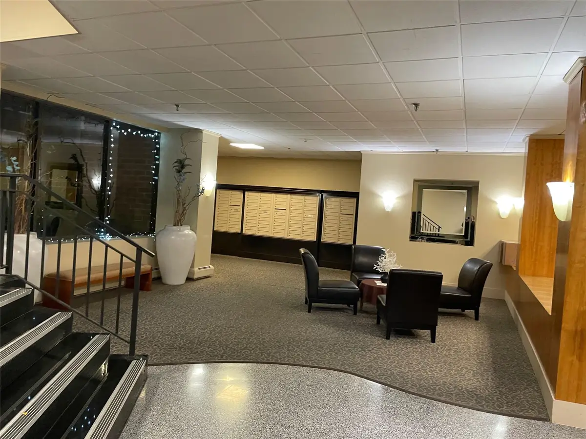 100 Clinton Avenue #3-0, Mineola, NY 11501 - Image #1