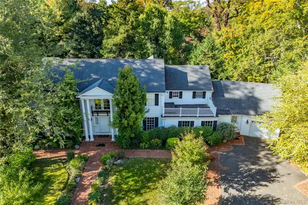 41 Amherst Road, Great Neck, NY 11021