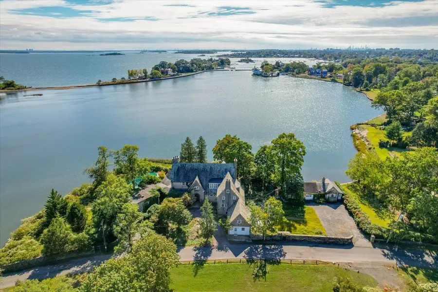 1 Pryer Manor Road, Larchmont, NY 10538 - Image #2