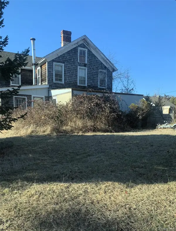 12 Pleasant Avenue Avenue, Westhampton, NY 11977