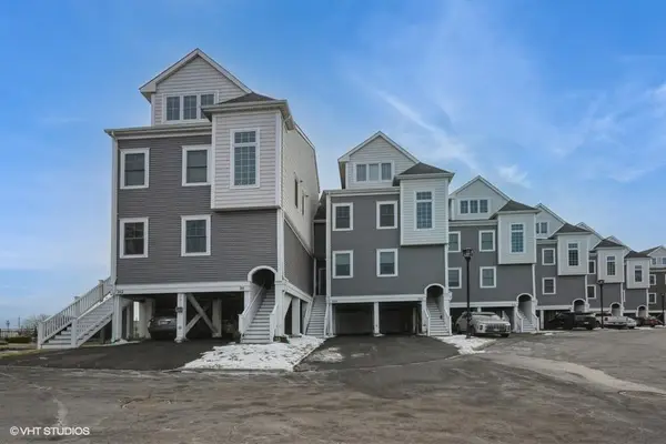 311 Marina Pointe Drive #H, East Rockaway, NY 11518