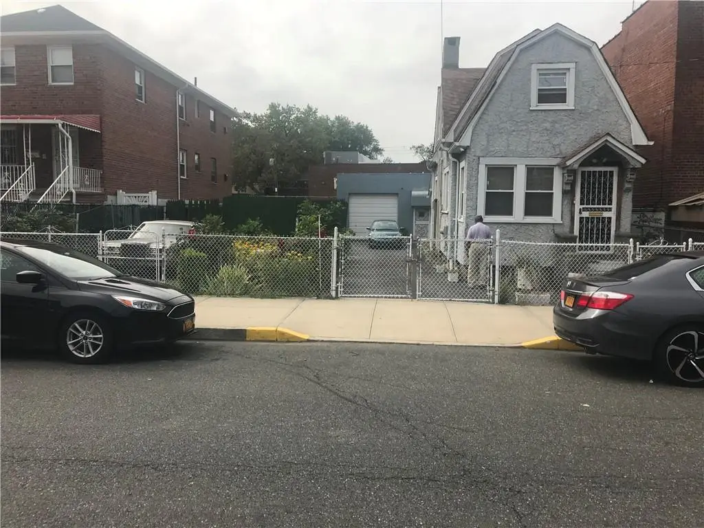 1220 E 223 Street #1, Bronx, NY 10466 - Image #1