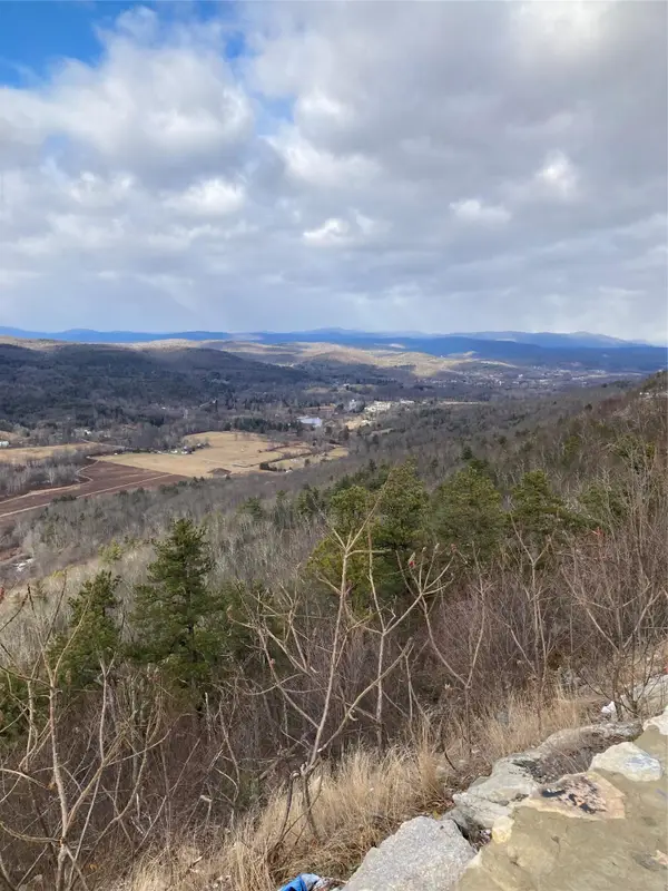 South Gully / Mt Meenagha S Gully, Cragsmoor, NY 12420