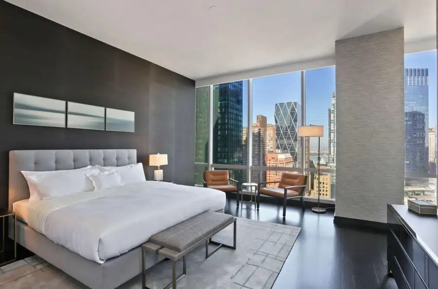 157 W 57th Street #33E, Manhattan, NY 10019 - Image #2