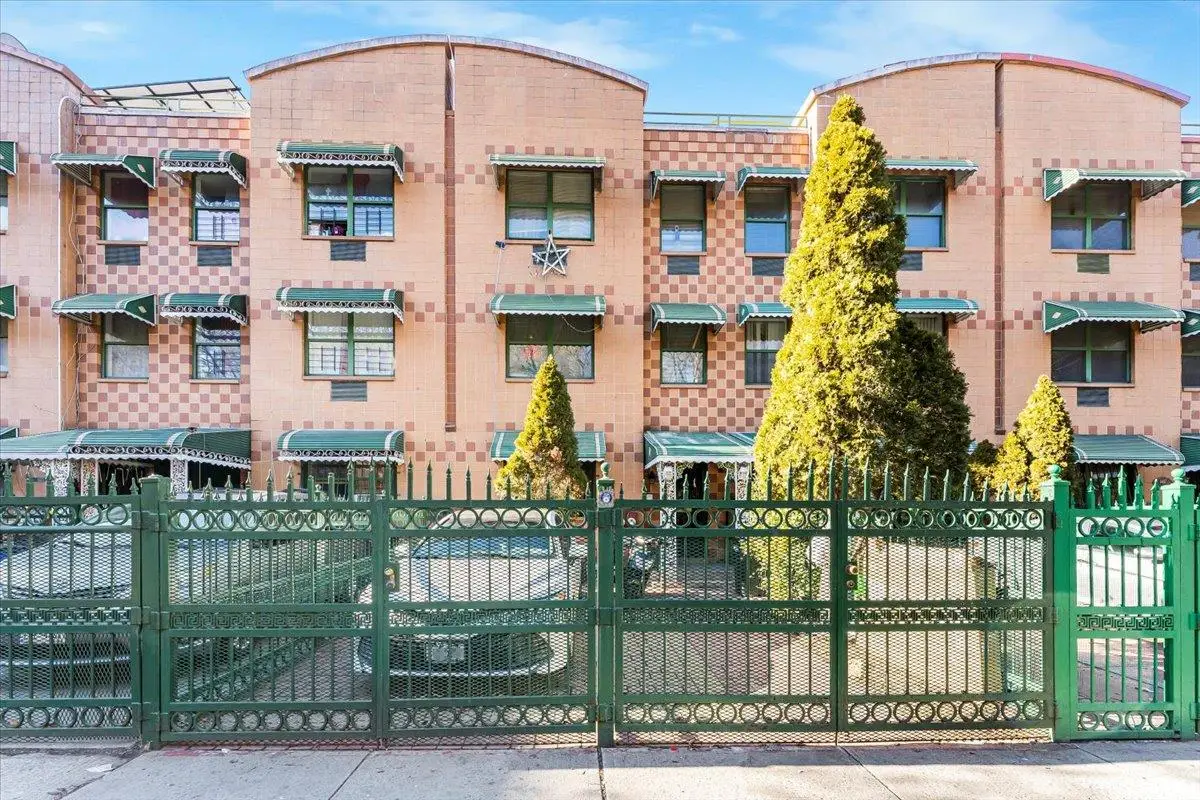 1475 Crotona Place, Bronx, NY 10456 - Image #1