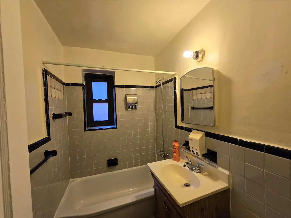 102-25 67th Rd #1F, Forest Hills, NY 11375 - Image #1