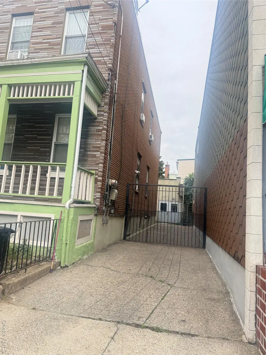 6813 60th Street, Ridgewood, NY 11385 - Image #3