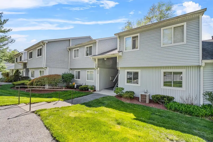 156 Carriage Court #G, Yorktown Heights, NY 10598 - Image #2