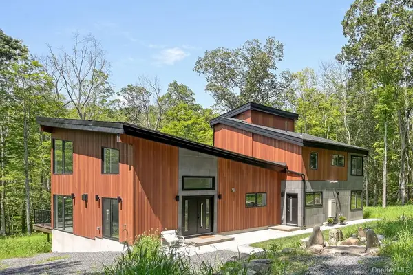 30 Narrow Road, Kingston, NY 12401