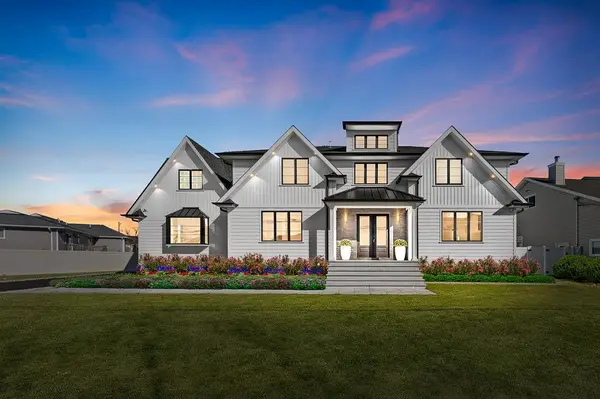 42 Waterview Avenue, Massapequa, NY 11758