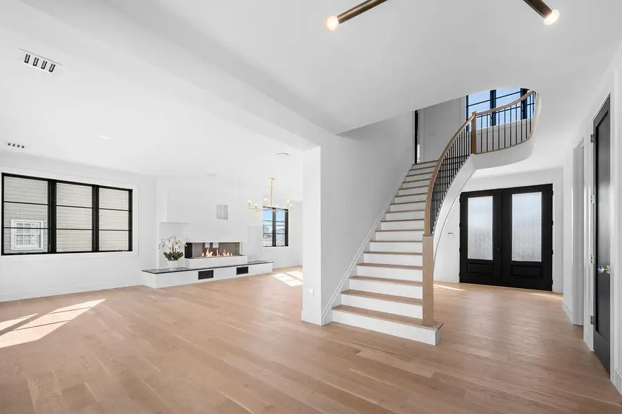 42 Waterview Avenue, Massapequa, NY 11758 - Image #3