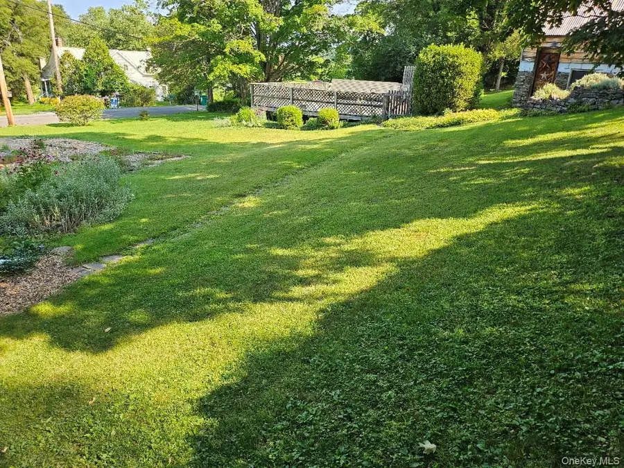 807 Lucas Avenue Extension, Hurley, NY 12443 - Image #3