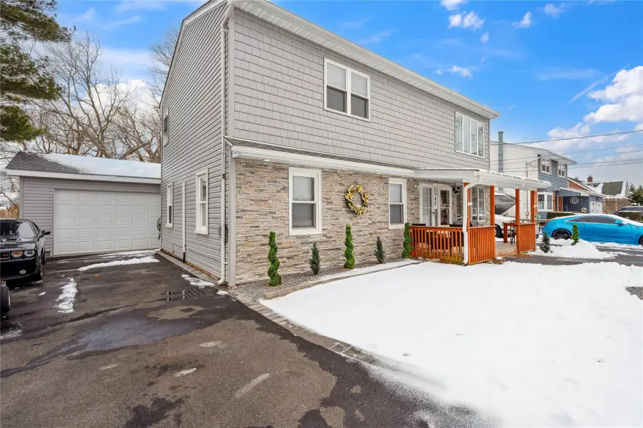 40 Sherman Avenue, West Islip, NY 11795 - Image #2