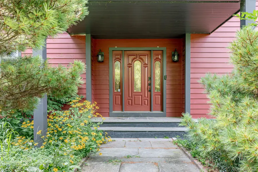 37 Patricia Drive, Pleasant Valley, NY 12569 - Image #3