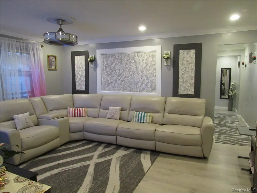 139-05 85th Drive #4G, Briarwood, NY 11435 - Image #3