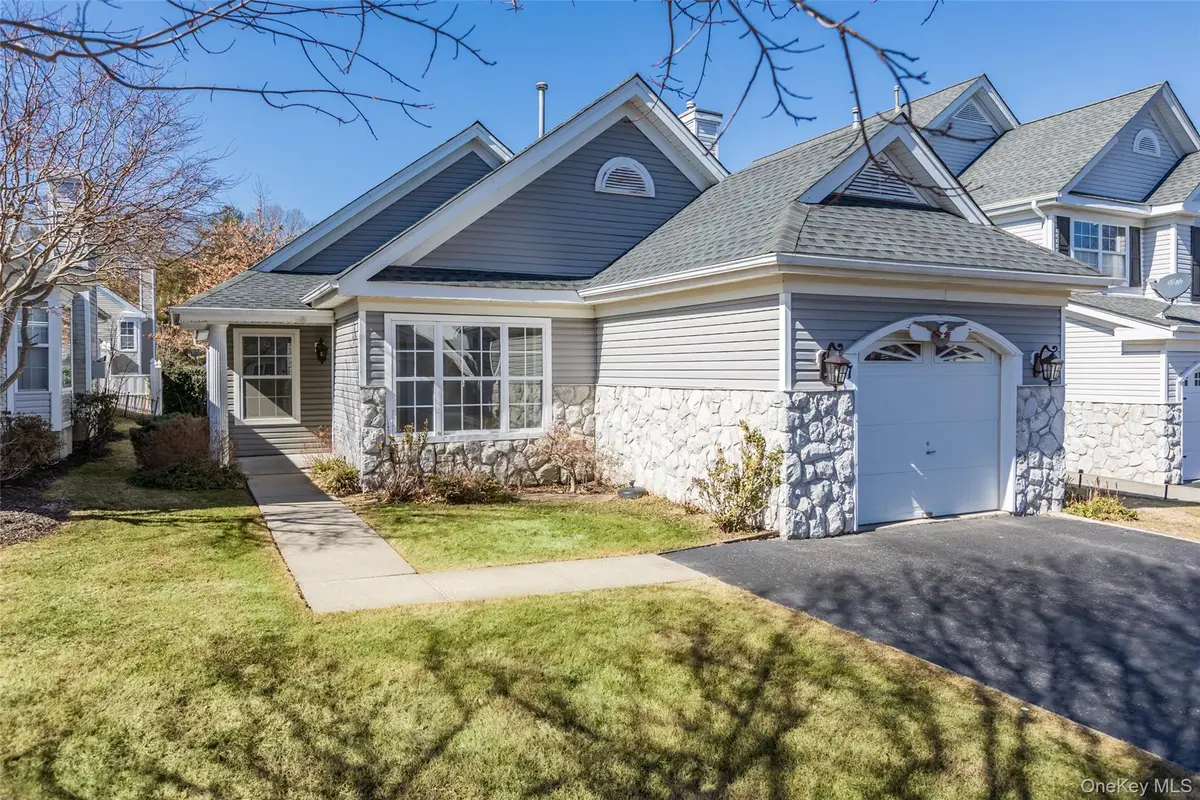 7 Ethan Circle, Middle Island, NY 11953 - Image #1