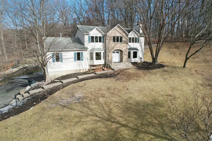 7 Kile Court, Airmont, NY 10952 - Image #2
