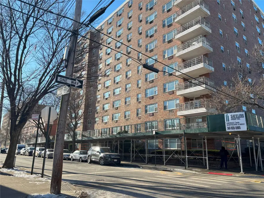 89-00 170 Street #2N, Jamaica, NY 11432 - Image #2