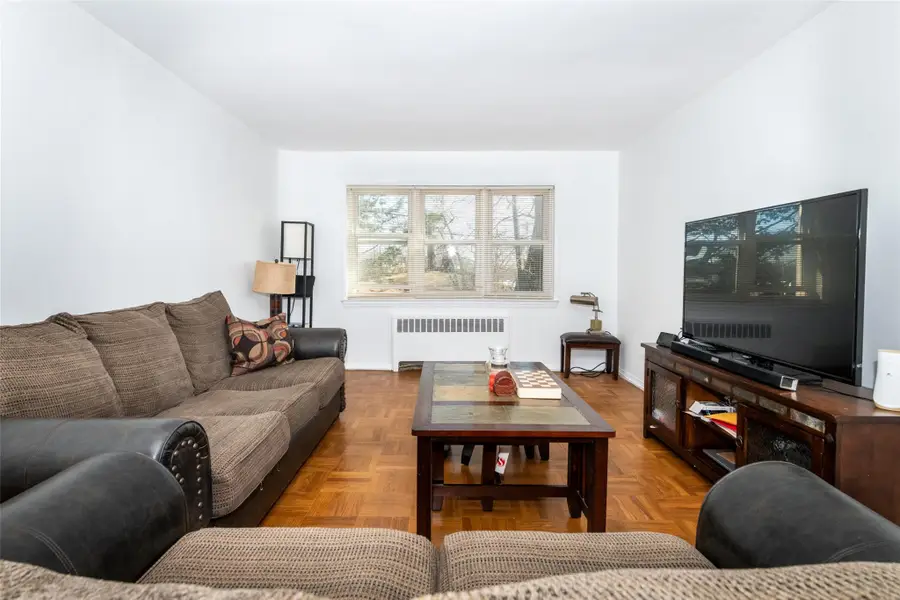 450 Pelham Road #2C, New Rochelle, NY 10805 - Image #2