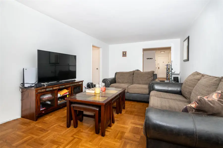 450 Pelham Road #2C, New Rochelle, NY 10805 - Image #3