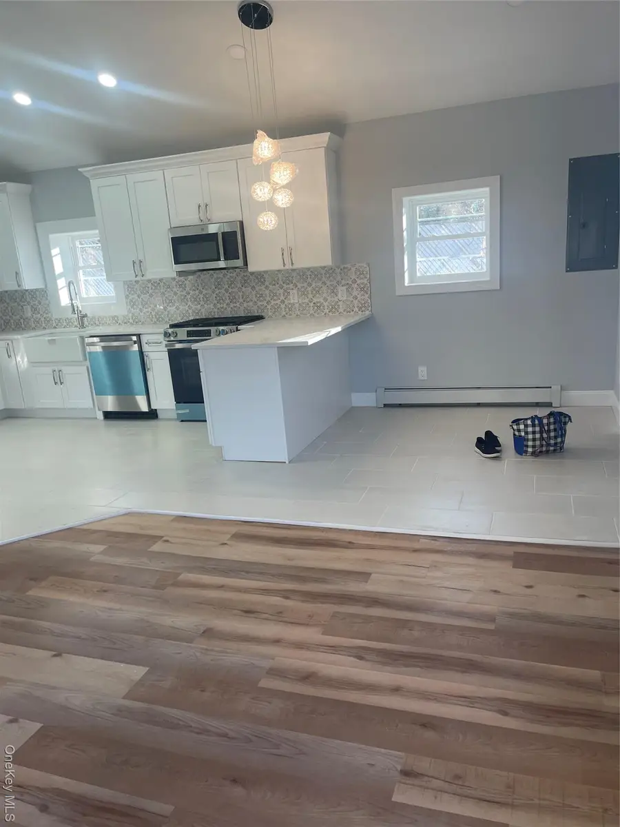 336 51st Street, Lindenhurst, NY 11757 - Image #3