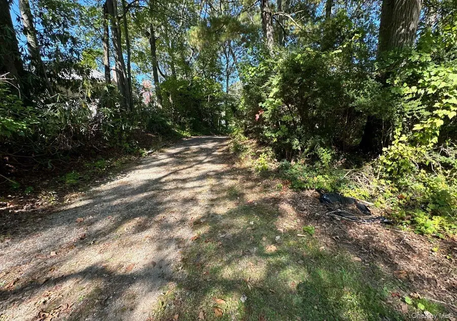 55 Juneau Boulevard, Woodbury, NY 11797 - Image #3