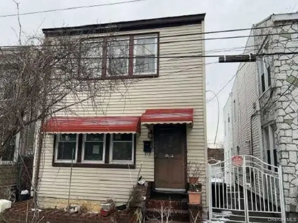 13037 92nd Avenue, Richmond Hill, NY 11418