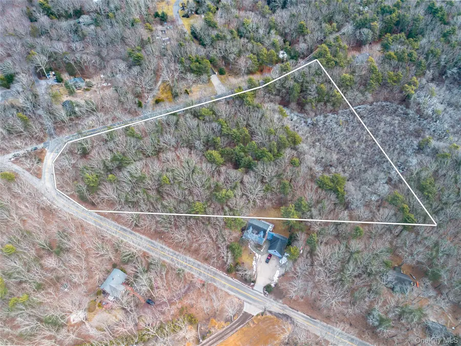 11200 N Bayview Road, Southold, NY 11971 - Image #2