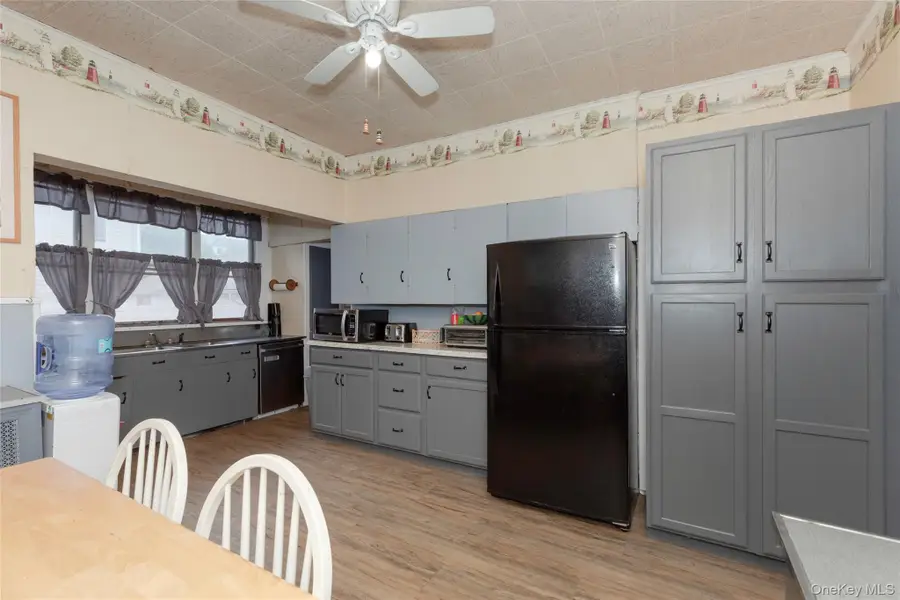 690 Minnieford Avenue, Bronx, NY 10464 - Image #3