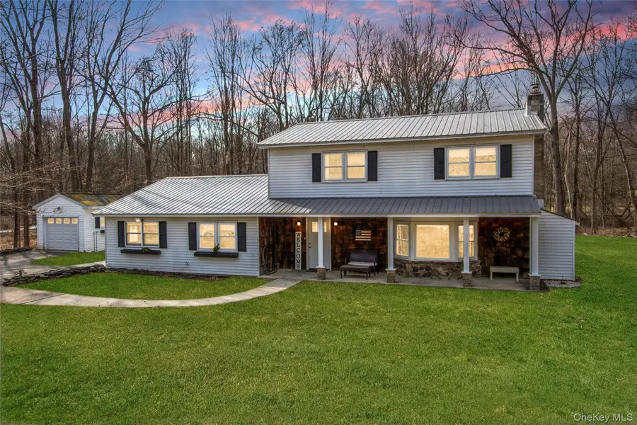 611 Twin Arch Road, Rock Tavern, NY 12575 - Image #2