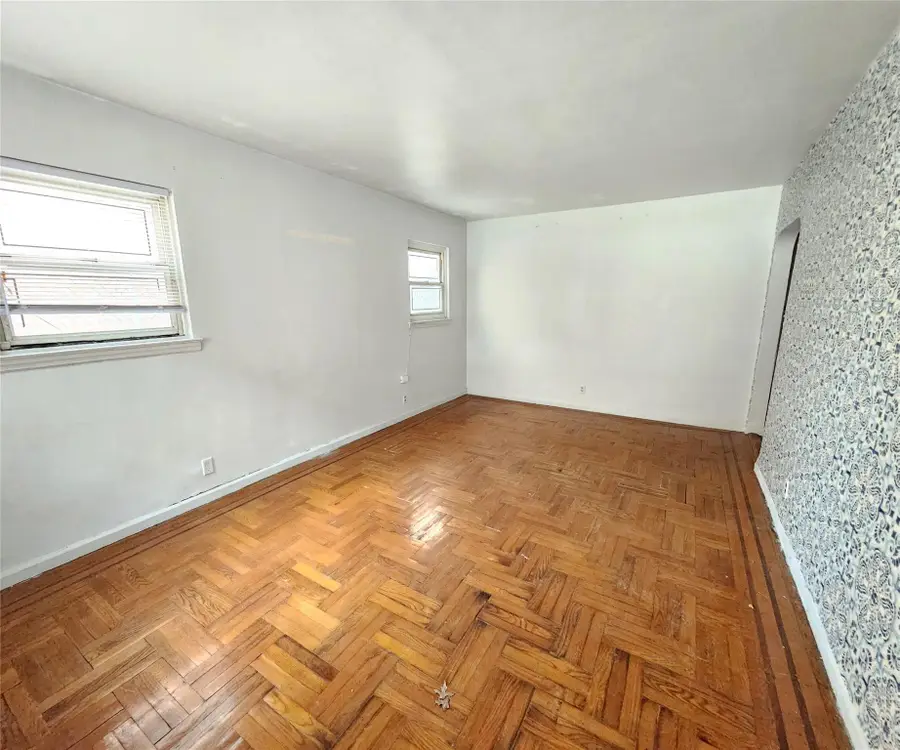 2116 Paulding Avenue, Bronx, NY 10462 - Image #3
