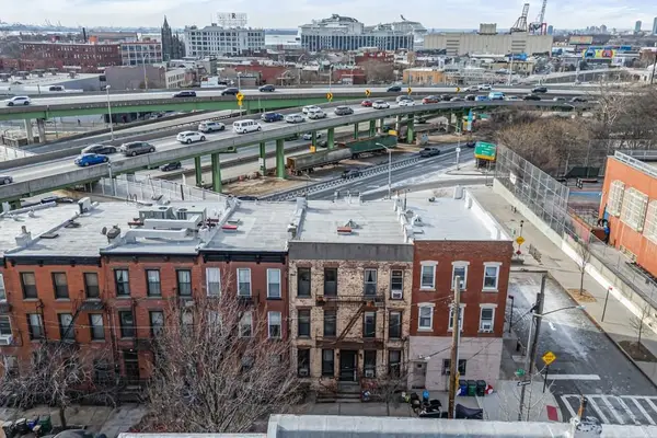 656 Henry Street, Brooklyn, NY 11231