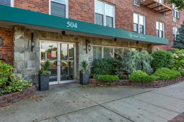 504 Merrick Road #2k, Lynbrook, NY 11563